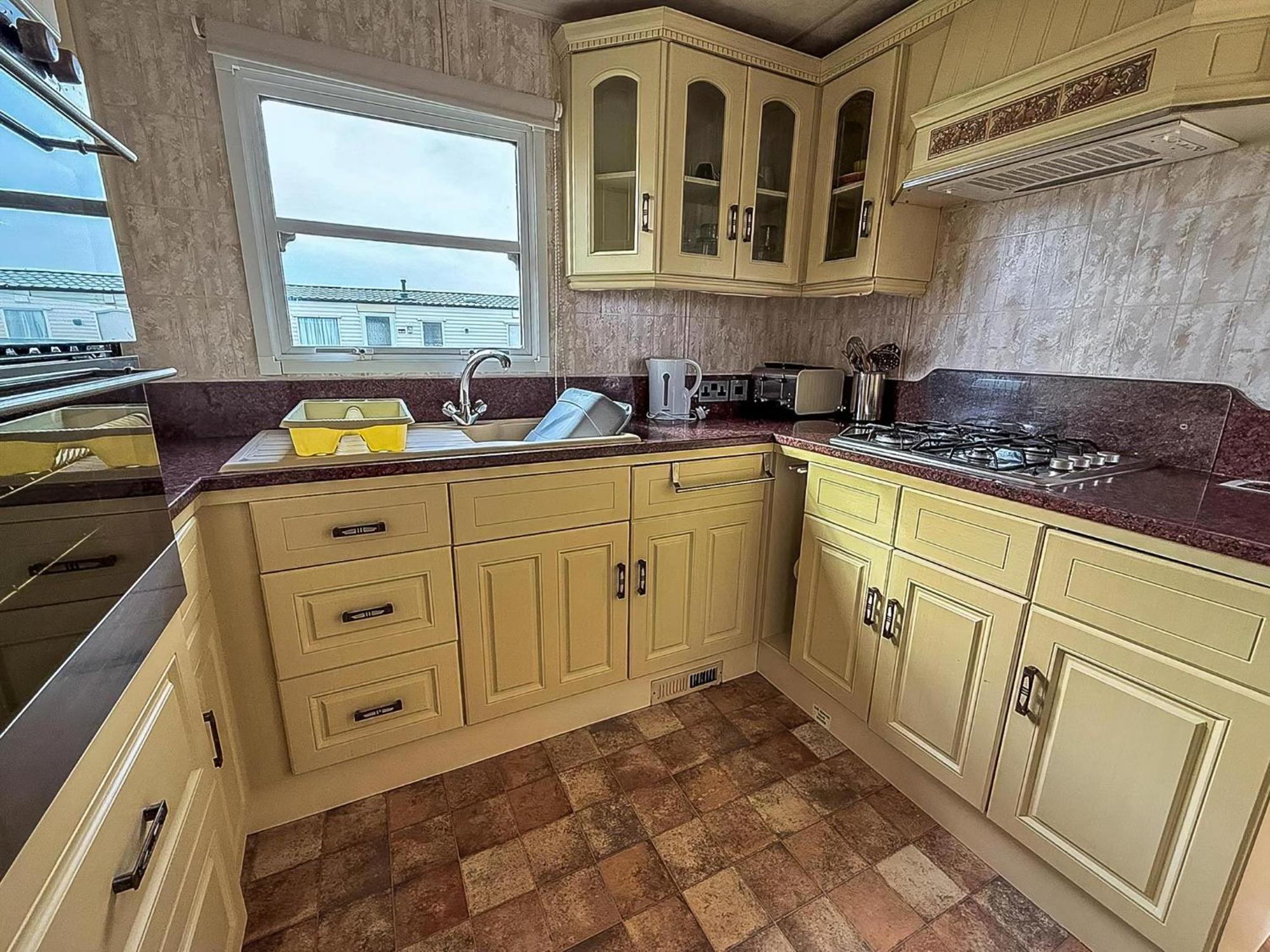 Homely Caravan, Only A Short Drive To Ref 64011d Campsite Skegness